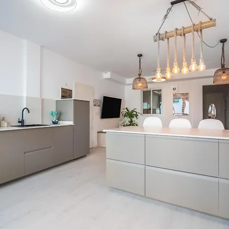 Home2book Beachy Vibes Sea Side Apartment, Guia Santa Maria de Guia de Gran Canaria
